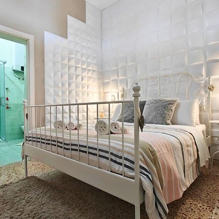 Апартаменты Delizia House Ortigia,Centro Citta, Vicino Al Mare Сиракузы Экстерьер фото